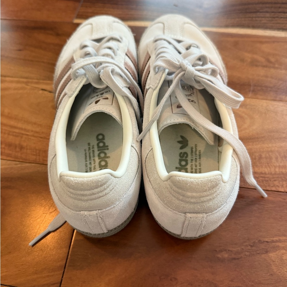 Adidas Sneakers in Cream and Brown - Picture 2 of 6